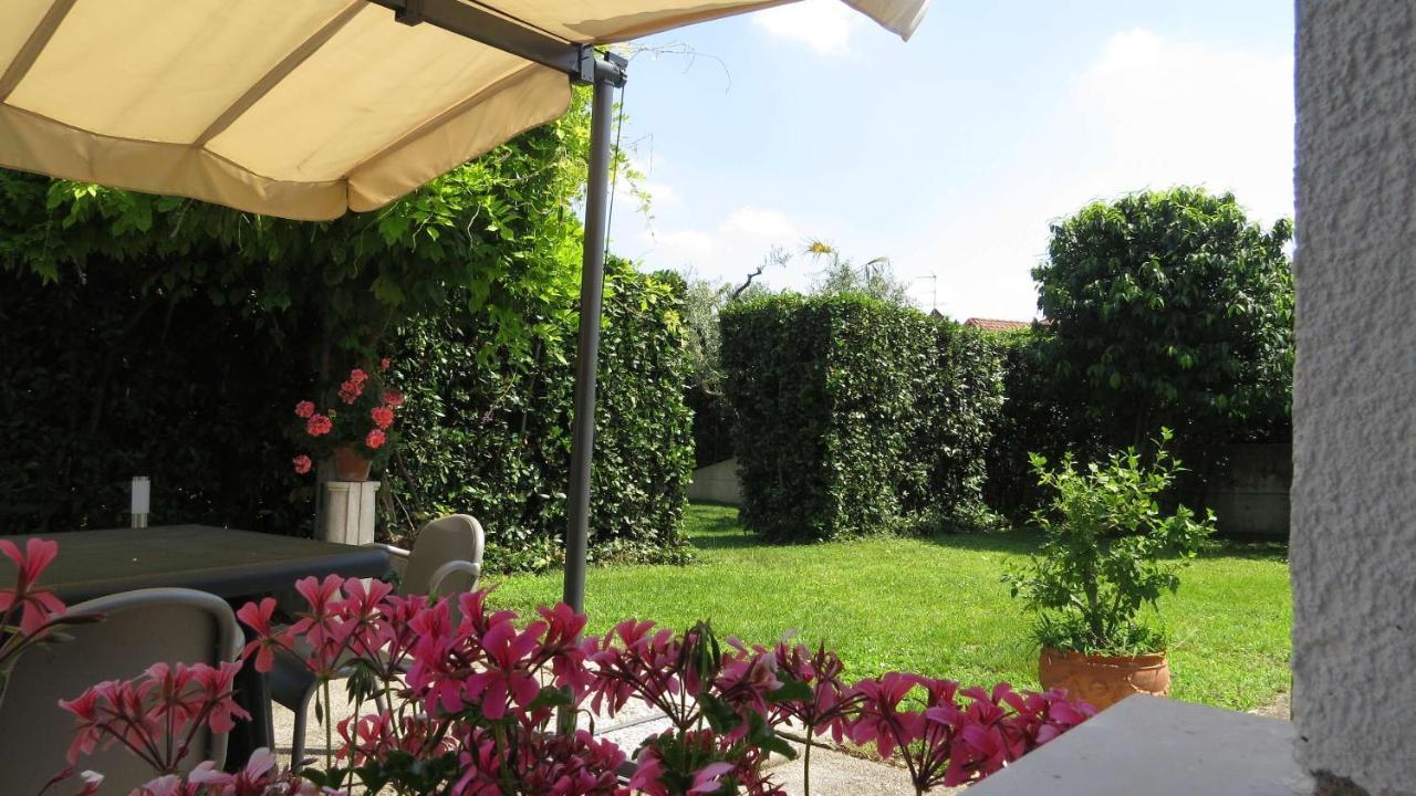 Il Gelso Di Barcuzzi Bed and Breakfast Lonato Eksteriør billede