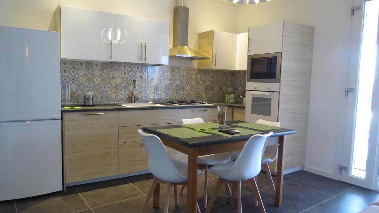 Il Gelso Di Barcuzzi Bed and Breakfast Lonato Eksteriør billede